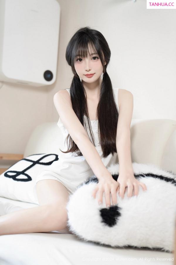 林星阑  [XiuRen]高清写真图 2024.08.01 No.8952 林星阑 情趣内衣第11张图片